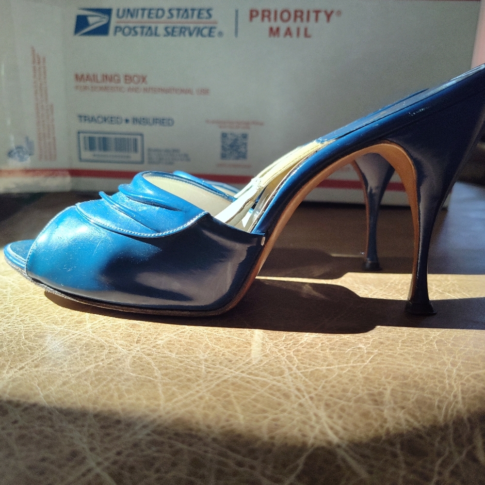 1950s blue patent leather springolators  size 8 s  best for 7